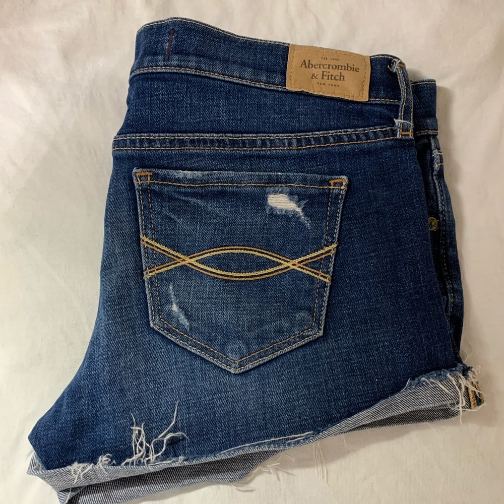 A&F Shorts - Picture 4 of 5